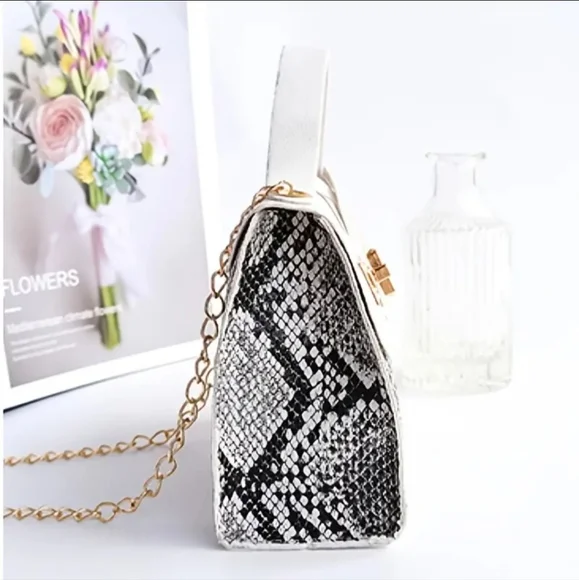 Snakeskin Print Hand Bag - Picture 3 of 4